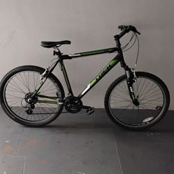 BICYCLE TREK 21 SPEED BRAND NEW 