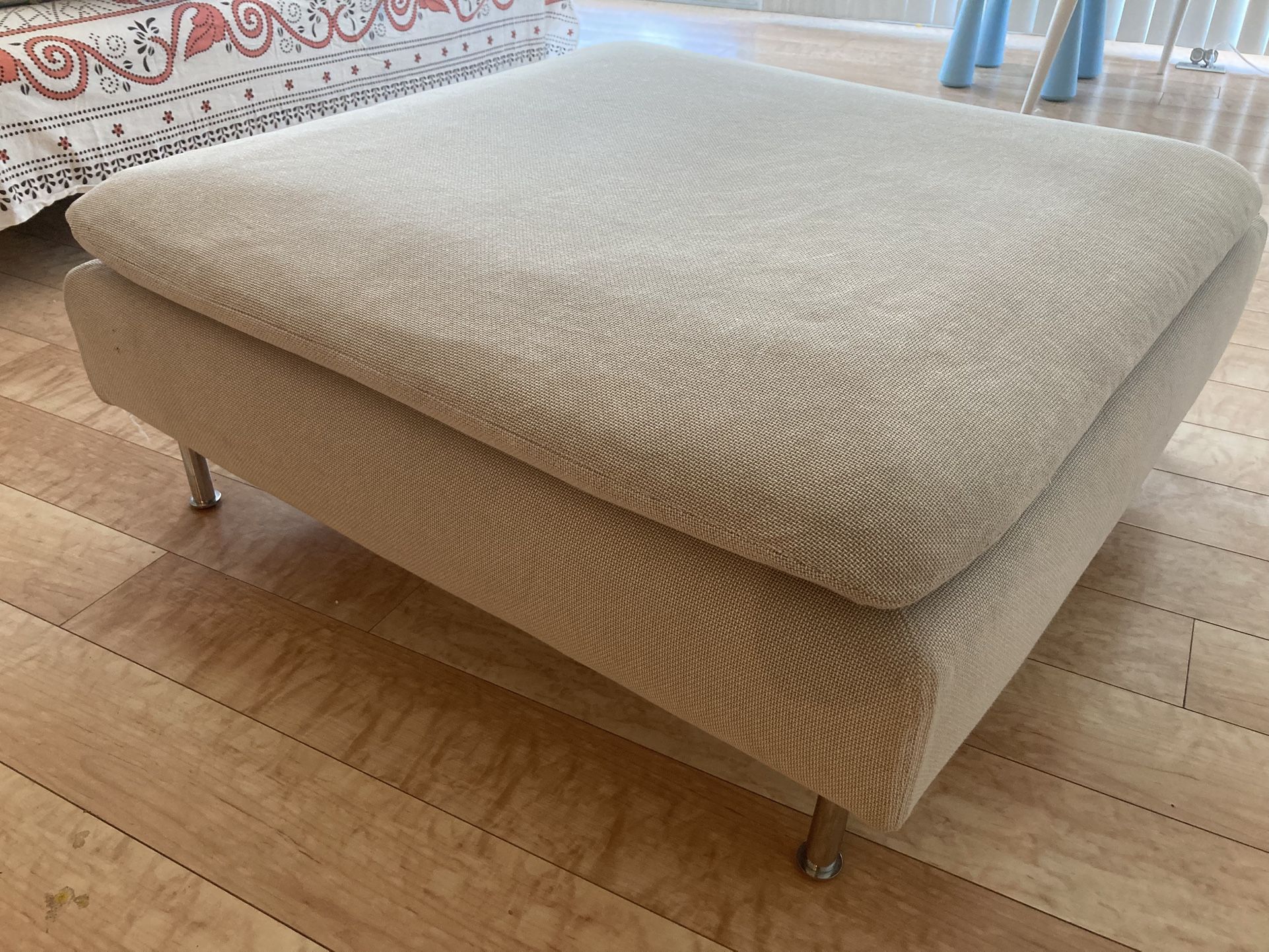 Ottoman Ikea Soderhamn