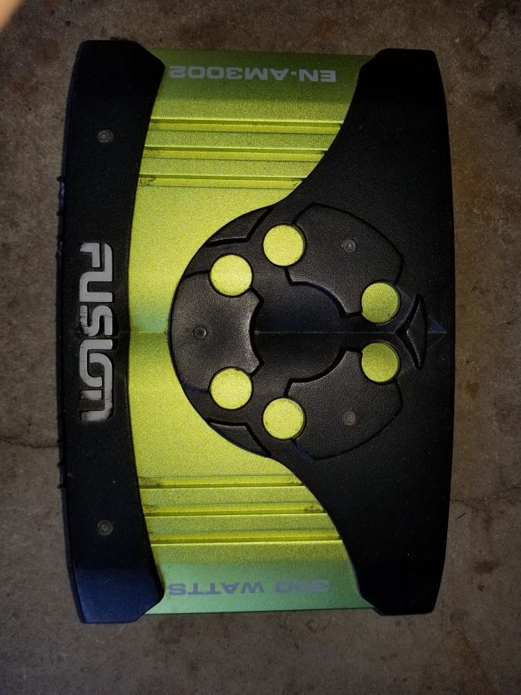 Fusion Encounter EN-AM3002 - car - amplifier