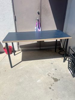 Desk table