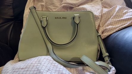 Authentic Michael Kors Savannah Handbag 