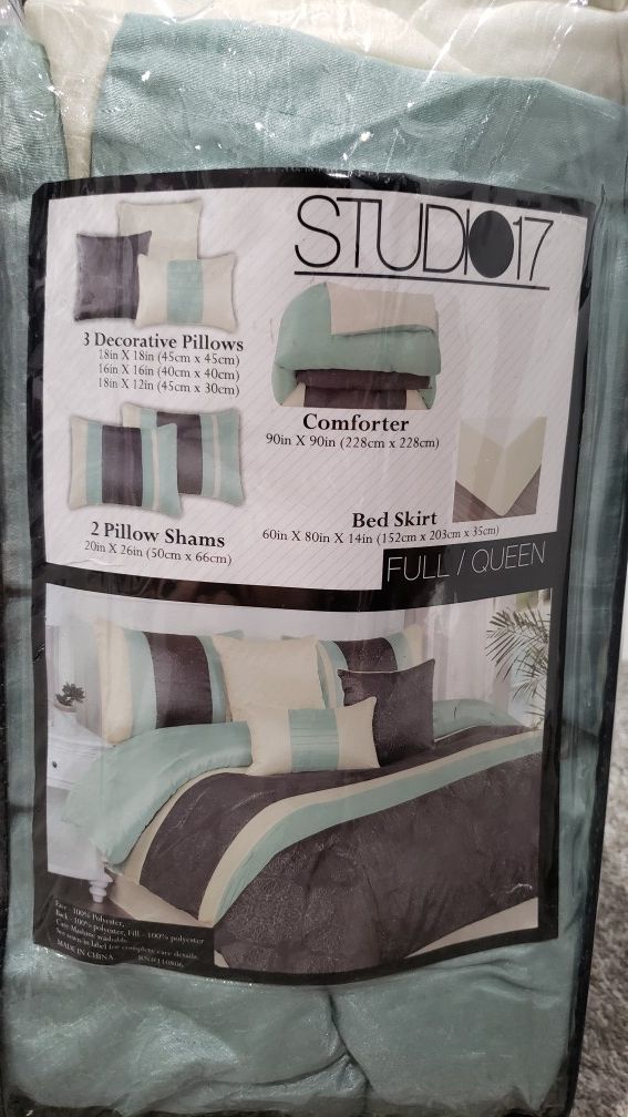 Full/ Queen bed set