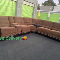 Electric Brown sectional Free delivery 🚚 
