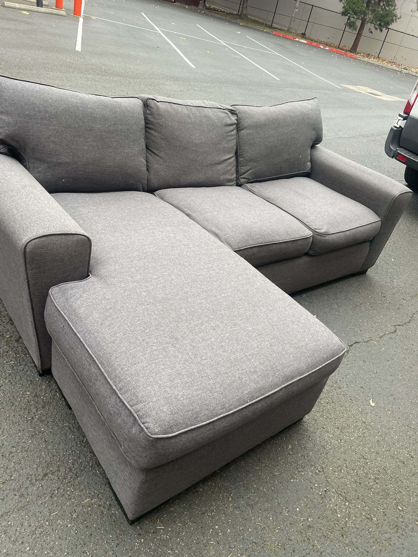 Sectional Gray Couch Sofa (Free Delivery) for Sale in Seattle, WA OfferUp