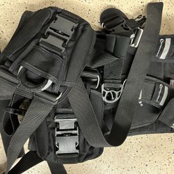 Deep Outdoors Matrix Diving Harness. 
