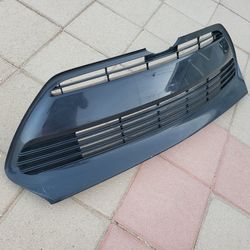 2017 2018 2019 Toyota Corolla Front Lower Grille Oem