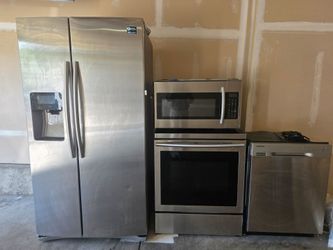 Kitchen appliances Fridge, oven induction range, microwave, dishwasher