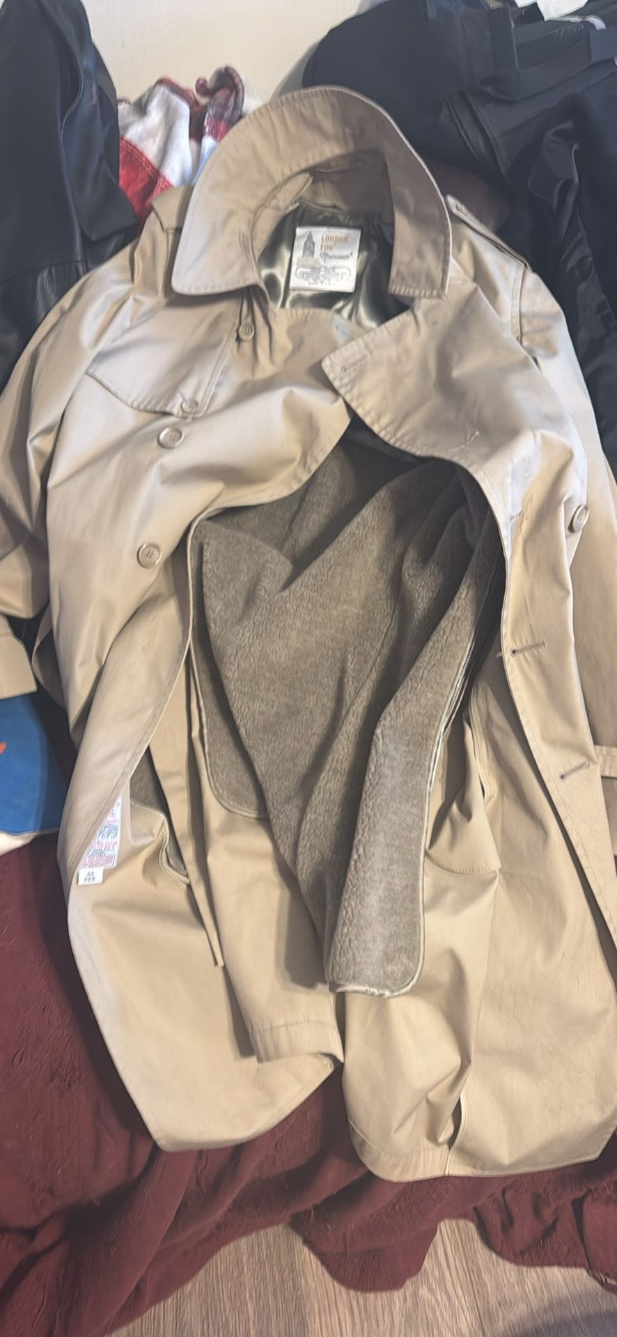 light beige trench size 40 regular