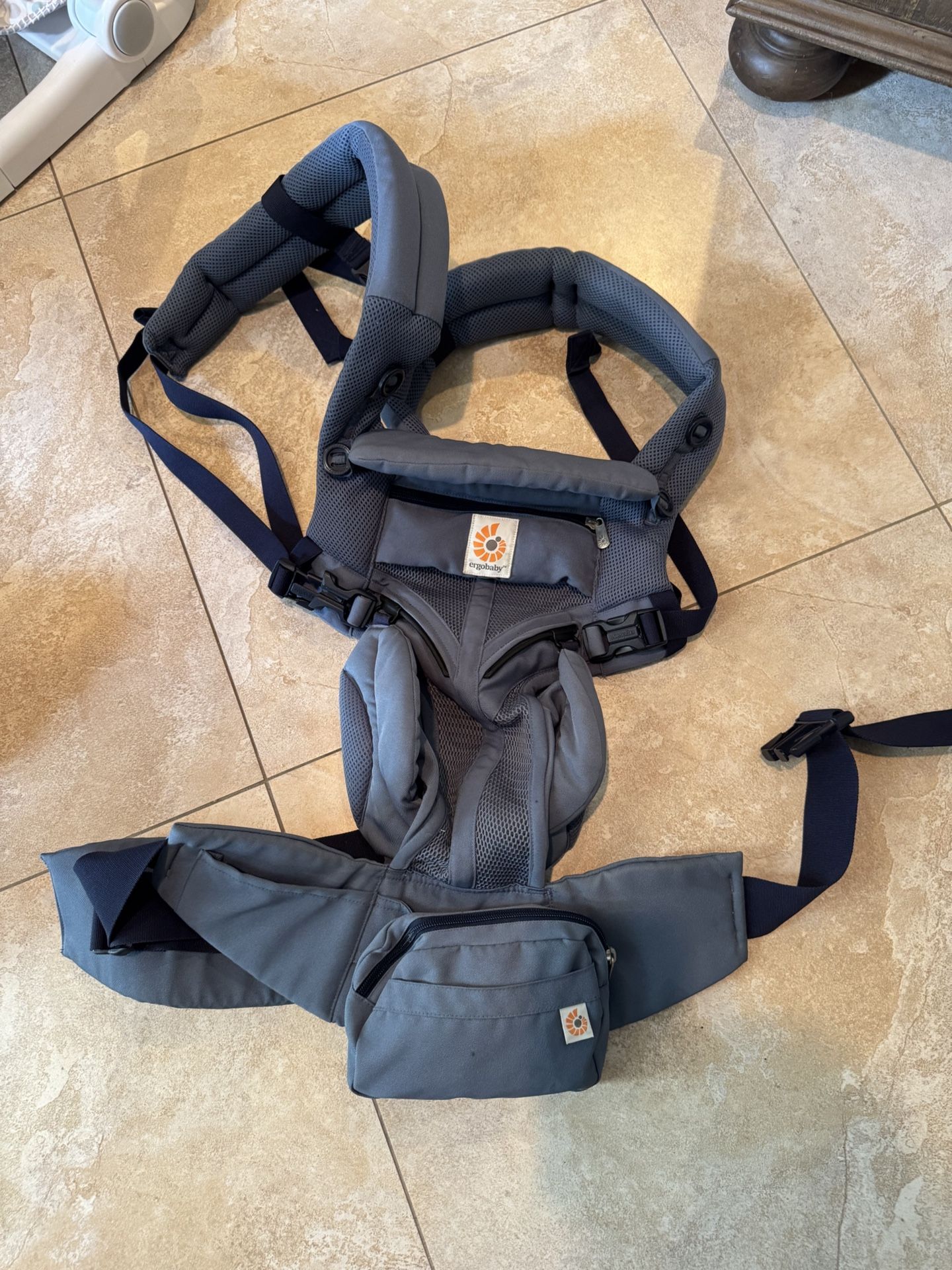 Ergo baby carrier