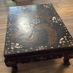 Mcm Asian Black Lacquer, Pearl, And Laid Phoenix Dragon Table