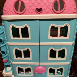 Gabby Gabby Dollhouse 