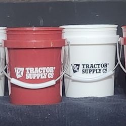 Tractor Supply Mini Buckets 