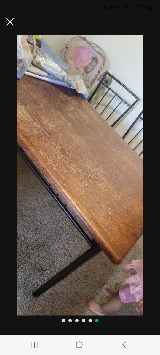 Table & 4 Chairs