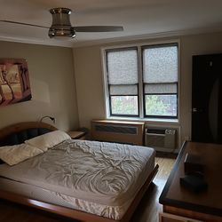  Italian Solid Wood Bedroom Set Excellent Condition 6 Pieces