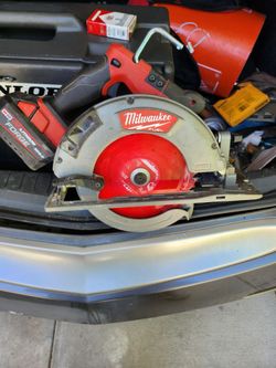 Milwaukee circular saw 18 volt
