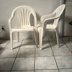 Chairs. Very Good Condition.   $18.00  Each