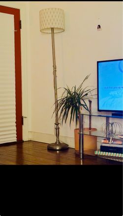 Good condition floor lamp