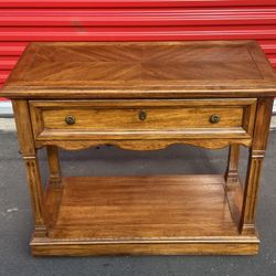 Entrance Table - Draw Leaves