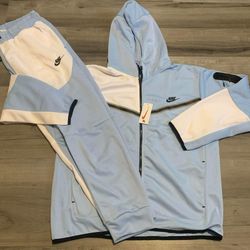 Nike Tech Fleece Suit