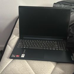 Lenovo Idea Pad 15”7 Screen