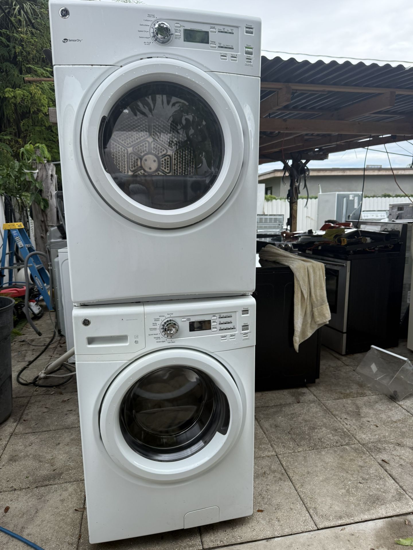 GE Laundry Washer And Dryer