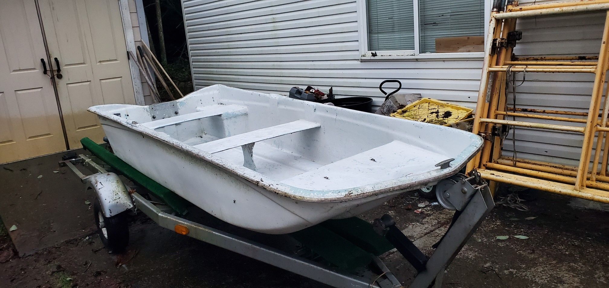 10ft Olympian Fiberglass Boat
