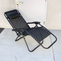 New In Box $40 Foldable Outdoor Patio Zero Gravity Recliner Lounge Chair, Adjustable Headrest, Textilene Mesh