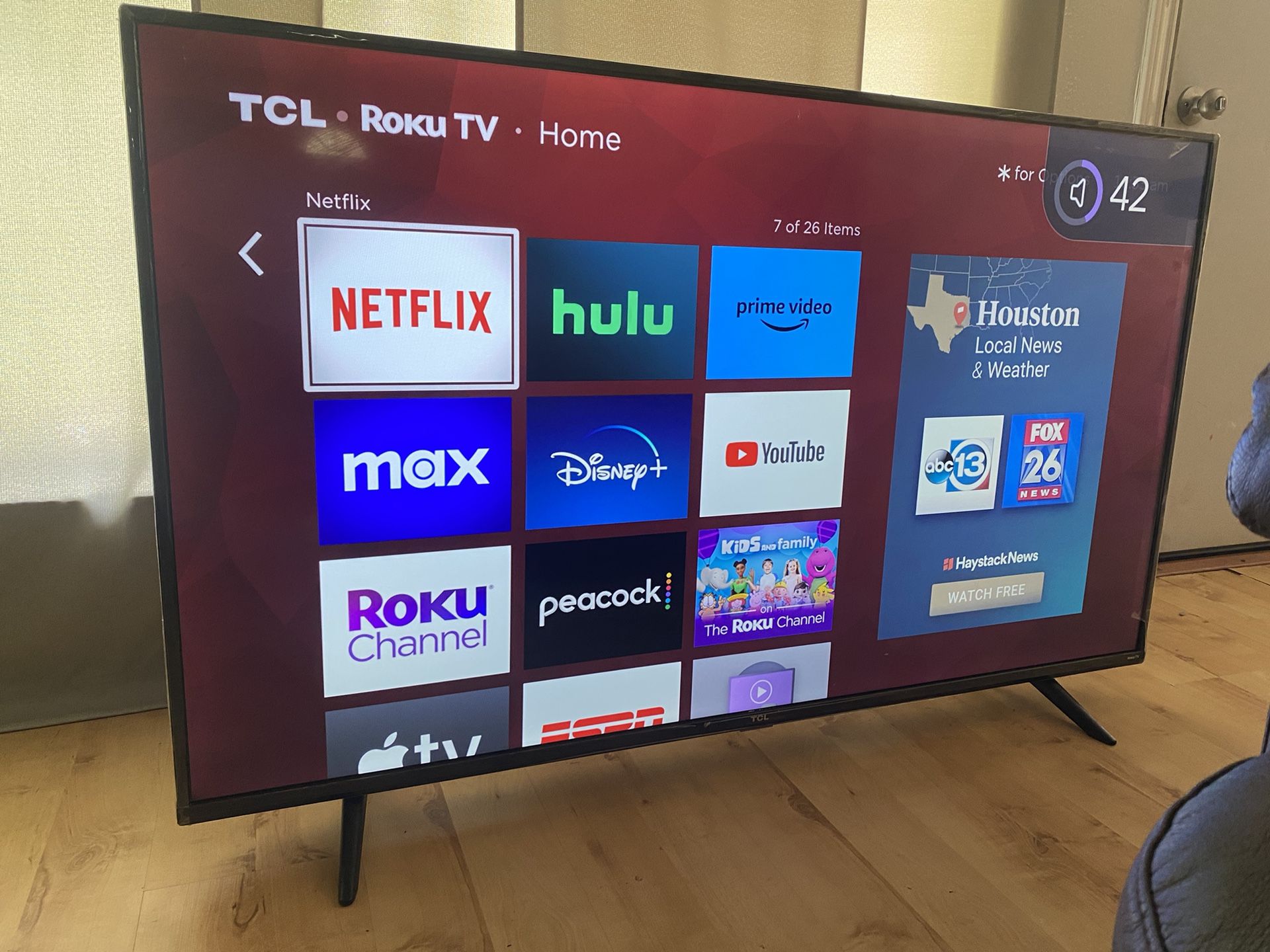 55 inch TLC Roku Tv With Remote