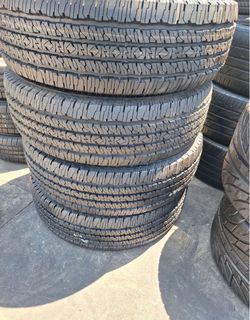 245/70r17 Firestone tires en Excelentes condiciones de vida las 4