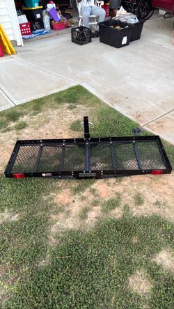 Cargo carrier