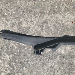 2017-2019 Toyota Corolla Right Windshield Cover