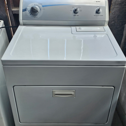 *KENMORE GAS DRYER ,NEWER ,Heavy duty, excellent condition 💯