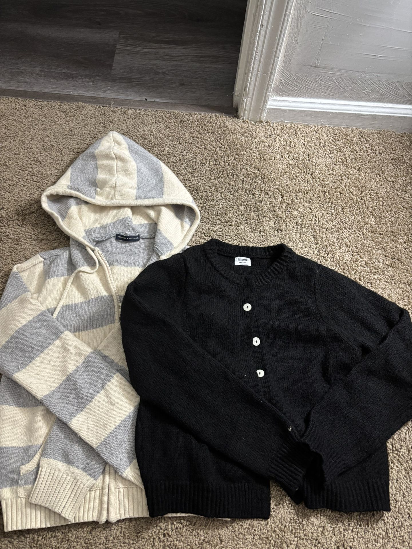 Sweater Lot