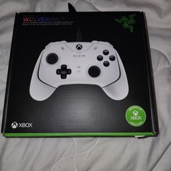 Razer Wolverine V2 - Wired Gaming Controller for Xbox Series X|S/One & PC