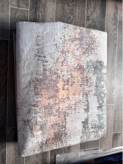 8’x10’/Green, cream, brown and peach Area Rug