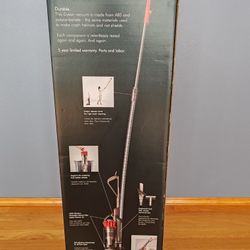 DYSON VACUUM 