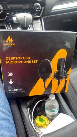 desktop USB microphone set up Maono desktop USB microphone set up