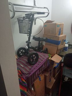 Knee scooter