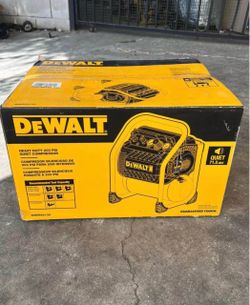 DEWALT 2.5 Gal. Portable Electric Heavy Duty 200 PSI Quiet Air Compressor
