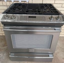 Frigidaire Gallery Stainless Steel Gas Range