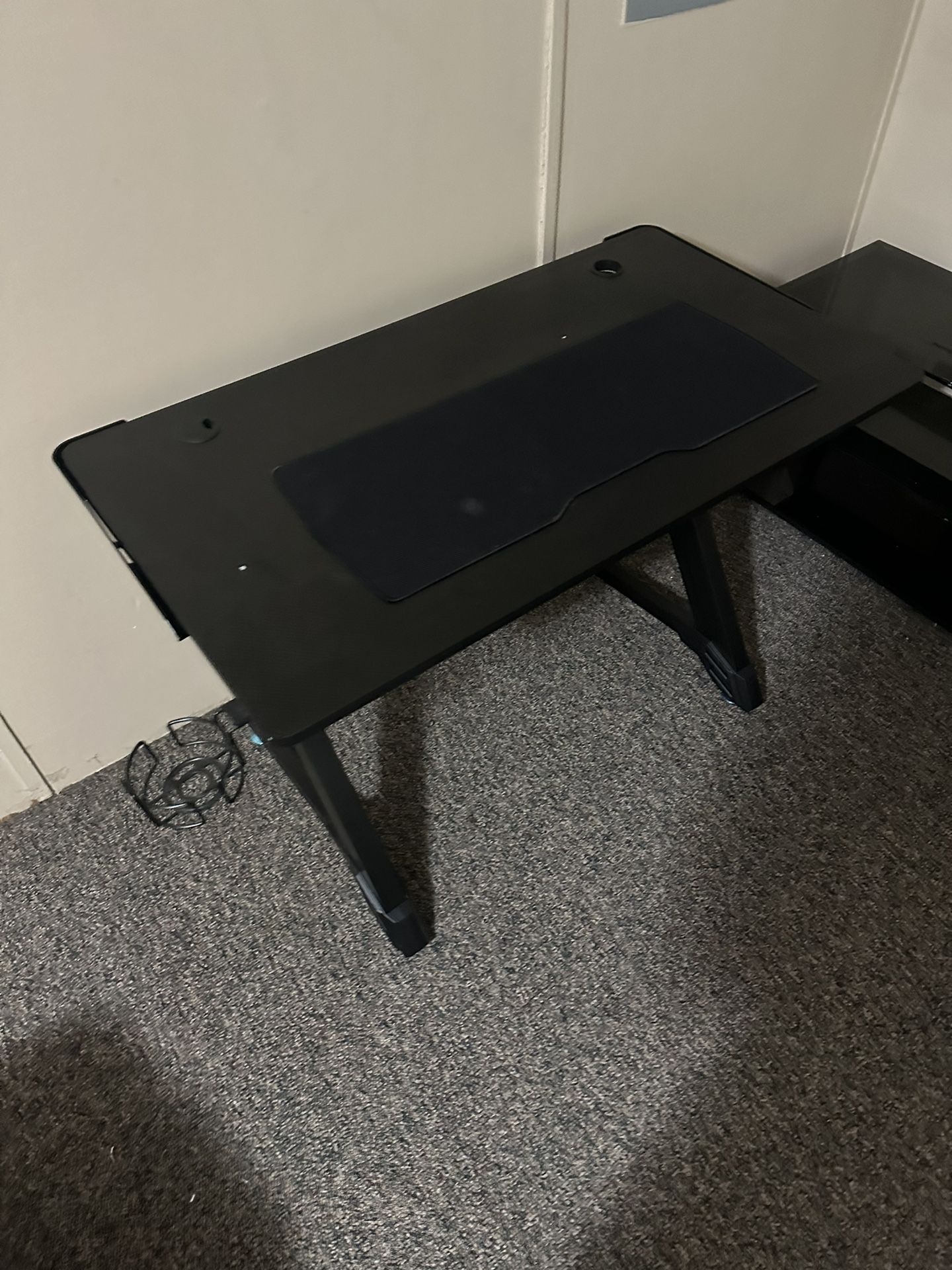 Black Gaming Desk