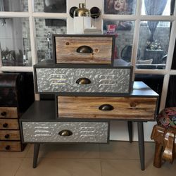 4 Drawer Modern Dresser 