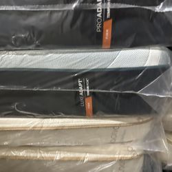 King Queen Size Tempurpedic ProAdapt,  ProBreeze,  LuxeBreeze Mattress  Pro Breeze /Luxe Adapt /Pro Adapt /Adapt /cloud /Tempur pedic contour Supreme 