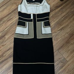 Nice Dress Small Pick Up In Perris 