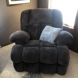 Couch, Love Seat And Matching Recliner 