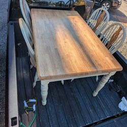 Hardwood Farm Style Dining Room Table And 6 Chairs