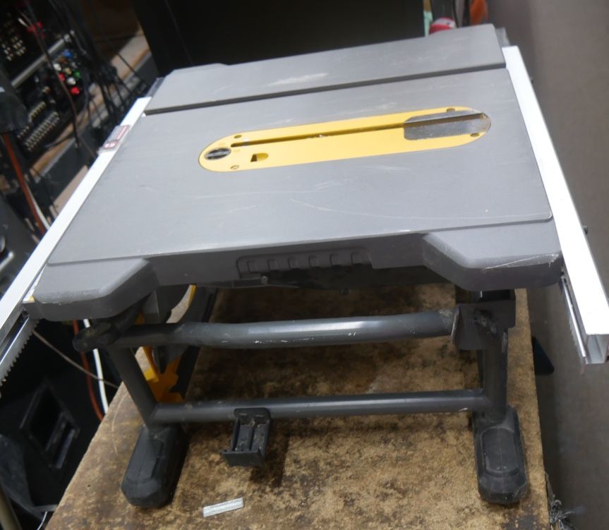 Dewalt dcs7485 table saw cordless pre owned 882434-7