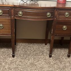 Vintage Mahogany Desk/dresser
