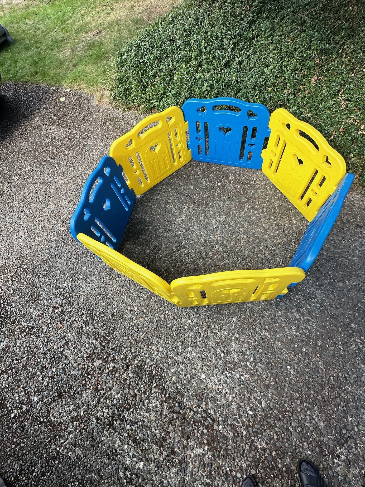 kid playpen