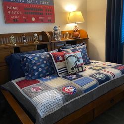 TWIN Trundle bed with bookcases and matress